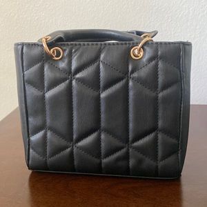 Chic small black purse, great condition! Used only a few times